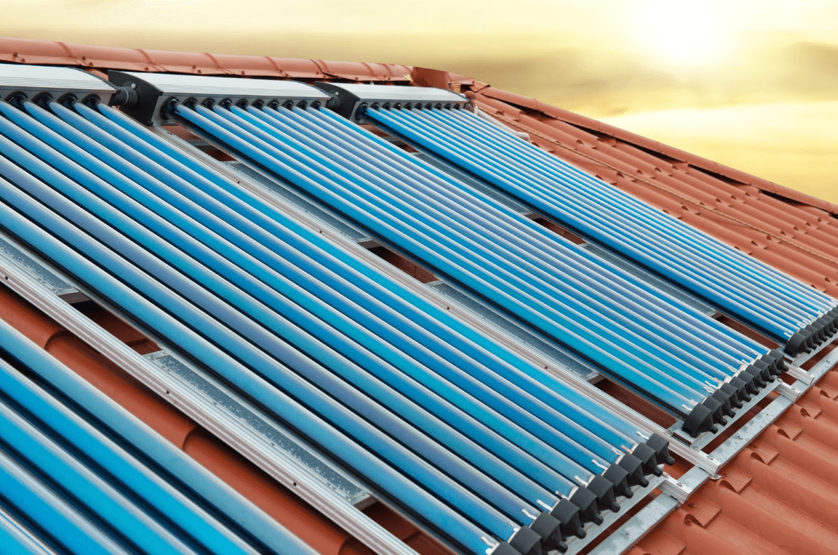 Solární ohřívače vody: Výhody, typy a tipy pro výběr | Ohřev vody solárními panely